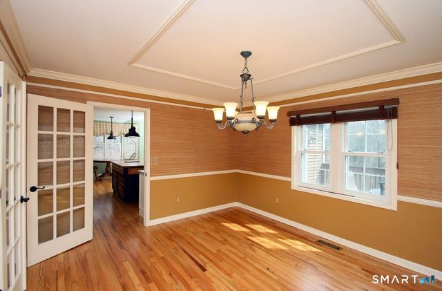 22 Meadowood Drive, New Milford, CT 06776