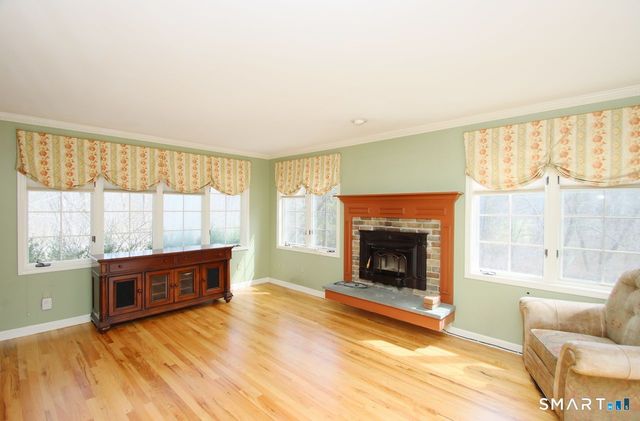 22 Meadowood Drive, New Milford, CT 06776