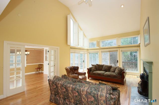 22 Meadowood Drive, New Milford, CT 06776