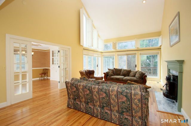 22 Meadowood Drive, New Milford, CT 06776