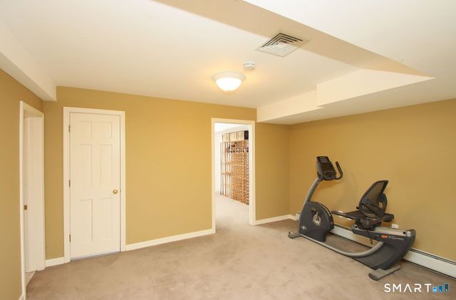 22 Meadowood Drive, New Milford, CT 06776