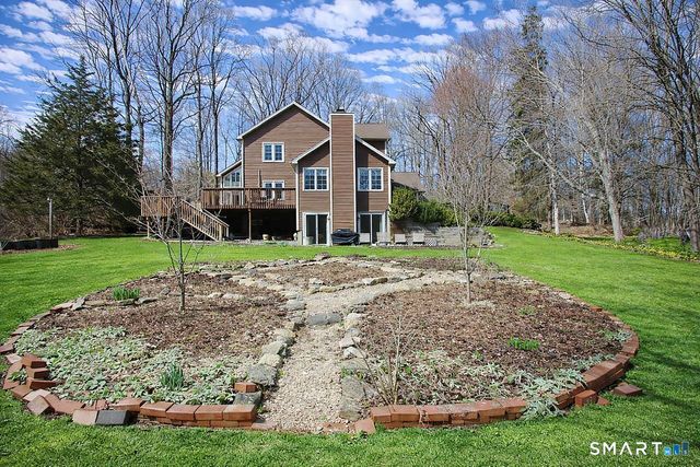 22 Meadowood Drive, New Milford, CT 06776