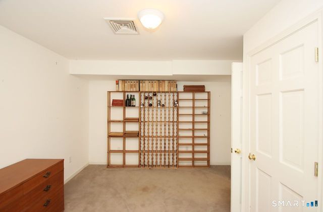 22 Meadowood Drive, New Milford, CT 06776