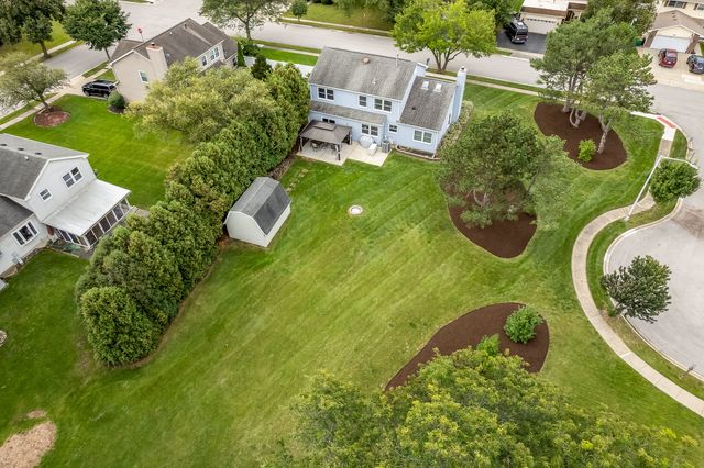 881 Willowbrook Drive, Wheeling, IL 60090