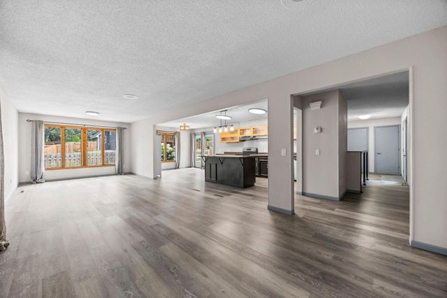 1227 Flicker Circle, Eagan, MN 55123