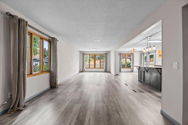 1227 Flicker Circle, Eagan, MN 55123
