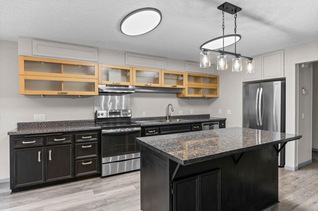 1227 Flicker Circle, Eagan, MN 55123