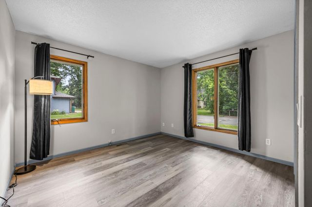 1227 Flicker Circle, Eagan, MN 55123