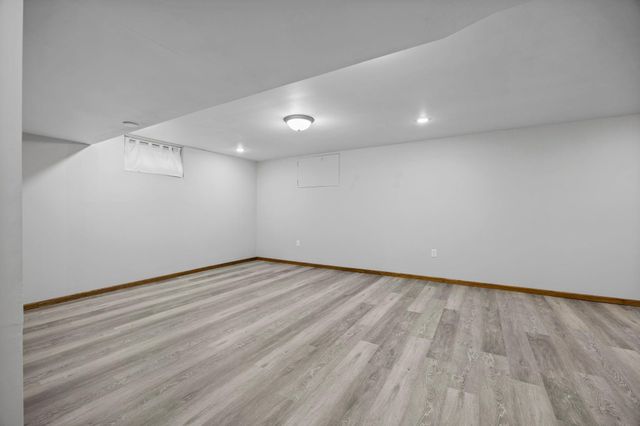 1227 Flicker Circle, Eagan, MN 55123