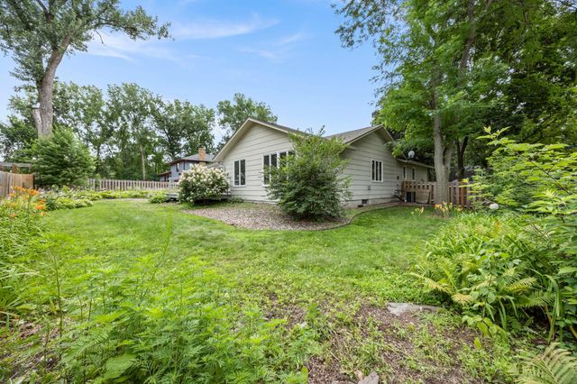 1227 Flicker Circle, Eagan, MN 55123