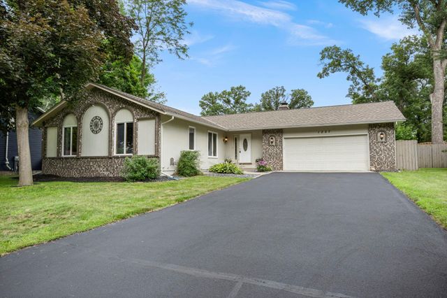1227 Flicker Circle, Eagan, MN 55123