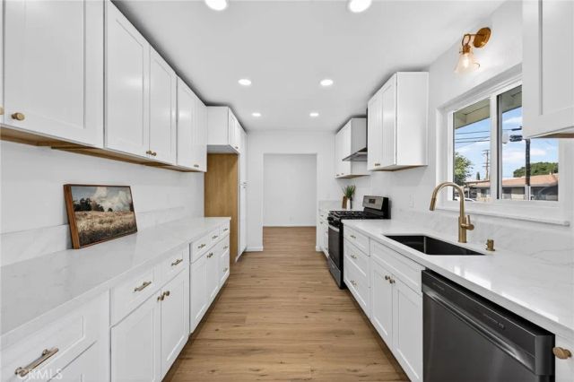 128 W Ramona, Rialto, CA 92376