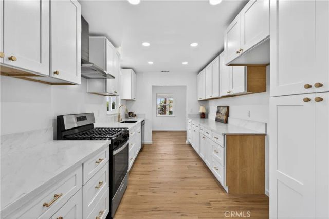 128 W Ramona, Rialto, CA 92376