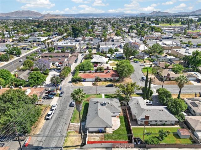 128 W Ramona, Rialto, CA 92376