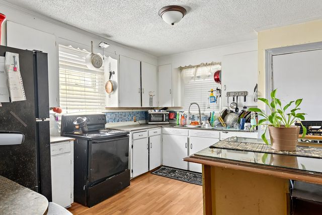 1472 W W Selma St, Dothan, AL 36301