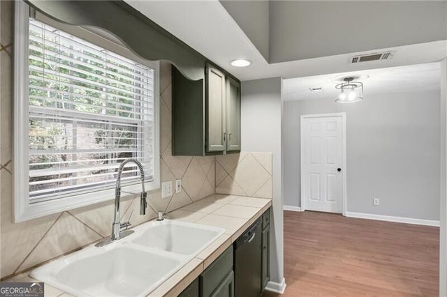 4173 Oak Ferry Drive NE, Kennesaw, GA 30144