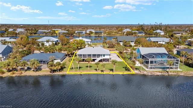 3311 Twin Lakes LN, Sanibel, FL 33957