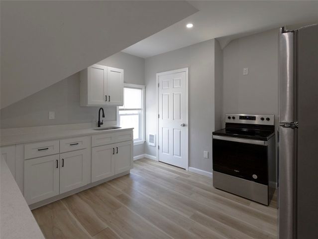 65 Hendrick Street 3, Providence, RI 02908