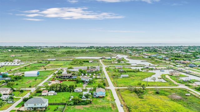 1004 20th Street, Dickinson, TX 77539