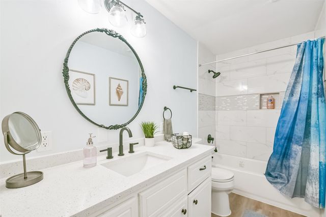 1004 20th Street, Dickinson, TX 77539