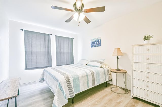 1004 20th Street, Dickinson, TX 77539