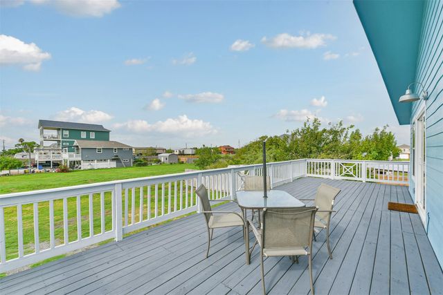 1004 20th Street, Dickinson, TX 77539