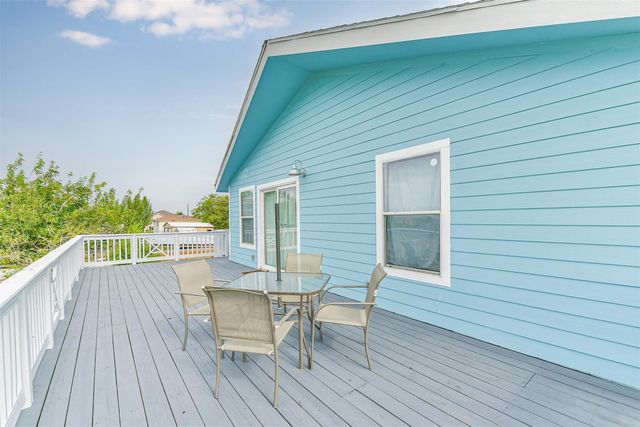 1004 20th Street, Dickinson, TX 77539