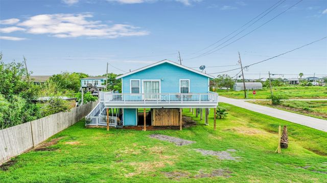 1004 20th Street, Dickinson, TX 77539