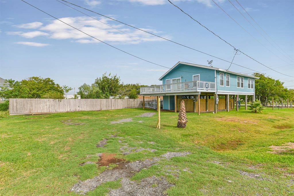 1004 20th Street, Dickinson, TX 77539