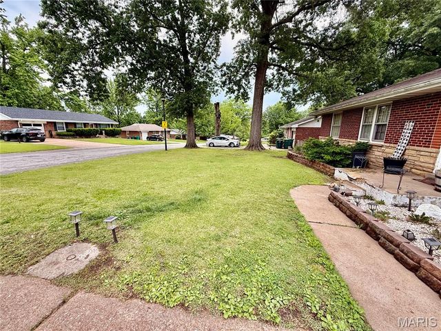 1244 Forest Home Drive, Bellefontaine Nghbrs, MO 63137