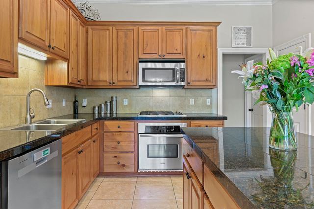 15145 Wax Myrtle Ave, Baton Rouge, LA 70817