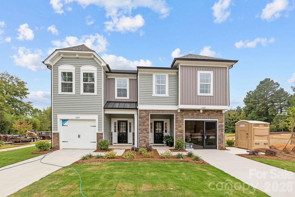 2214 Gladwyne Place, Charlotte, NC 28269