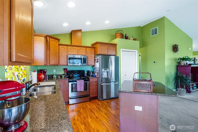 8903 NE Stonecrest Road, Moses Lake, WA 98837