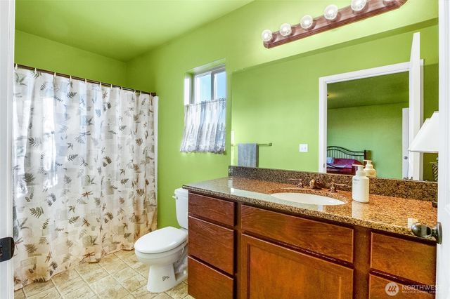 8903 NE Stonecrest Road, Moses Lake, WA 98837