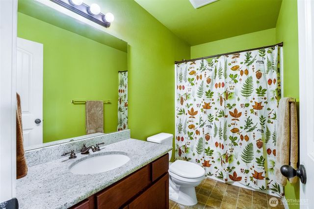 8903 NE Stonecrest Road, Moses Lake, WA 98837