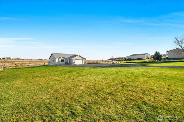 8903 NE Stonecrest Road, Moses Lake, WA 98837