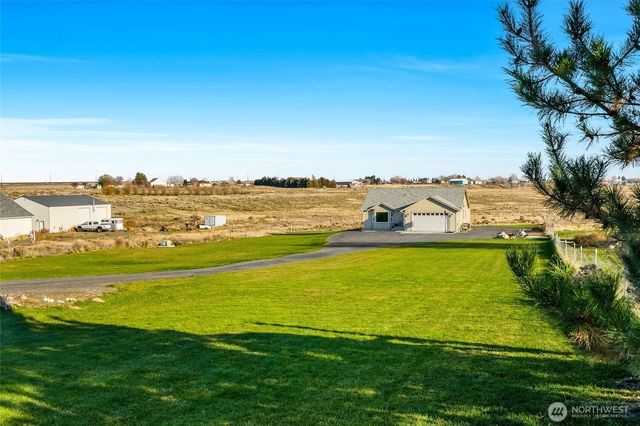 8903 NE Stonecrest Road, Moses Lake, WA 98837