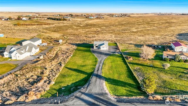 8903 NE Stonecrest Road, Moses Lake, WA 98837