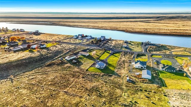 8903 NE Stonecrest Road, Moses Lake, WA 98837