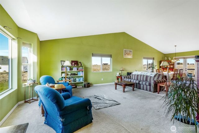 8903 NE Stonecrest Road, Moses Lake, WA 98837