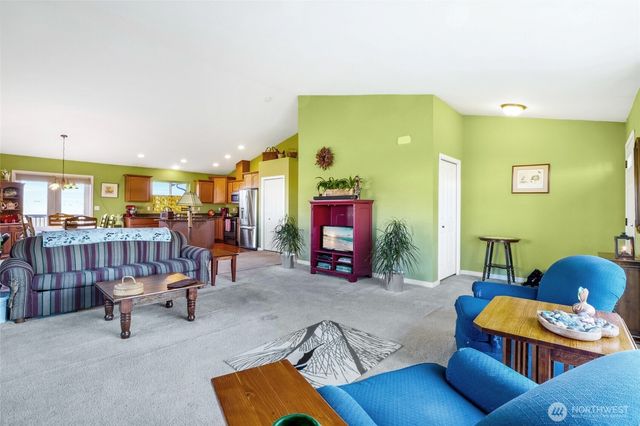 8903 NE Stonecrest Road, Moses Lake, WA 98837