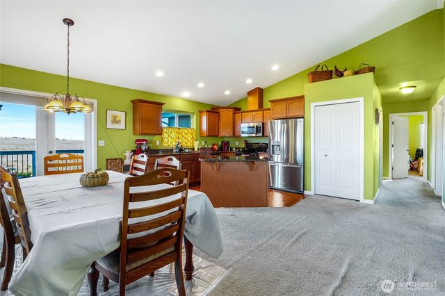 8903 NE Stonecrest Road, Moses Lake, WA 98837