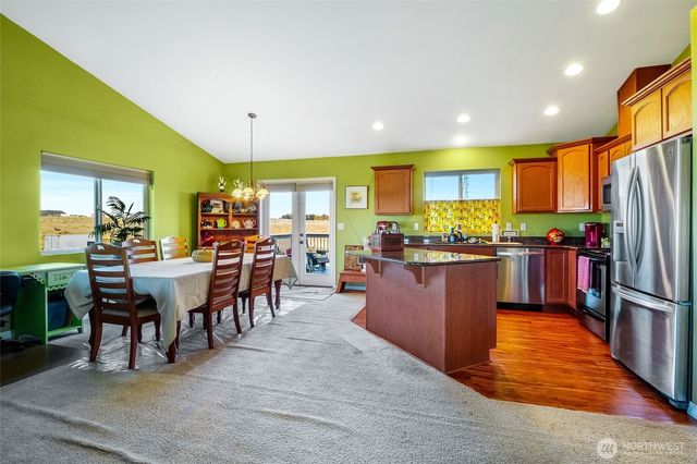 8903 NE Stonecrest Road, Moses Lake, WA 98837