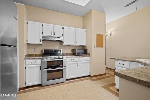 10928 SANDY KOUFAX Drive, El Paso, TX 79934