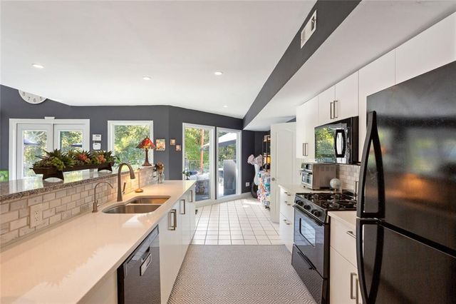 3906 Paces Ferry NW Road, Atlanta, GA 30327