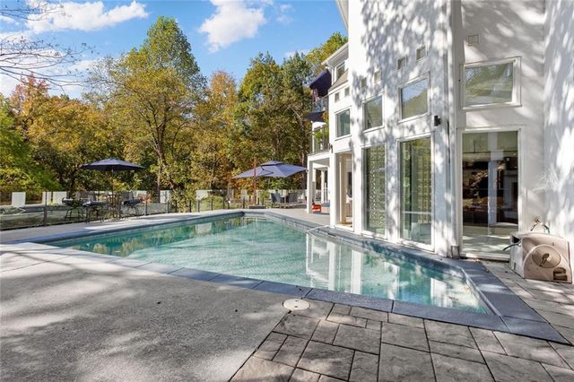 3906 Paces Ferry NW Road, Atlanta, GA 30327