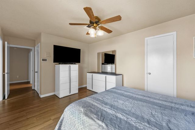 242 Blackwater Lane, Houston, TX 77015