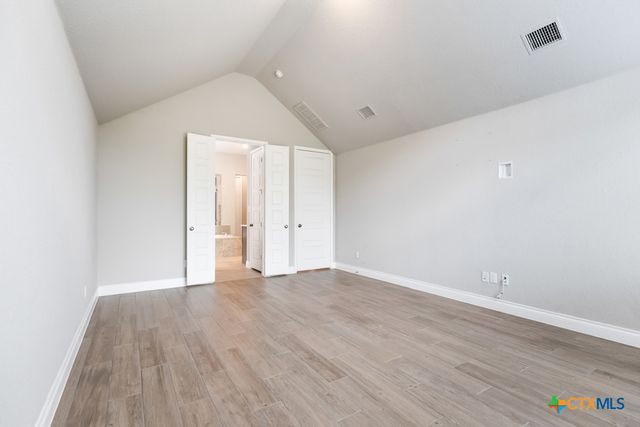1952 Highland, Seguin, TX 78155