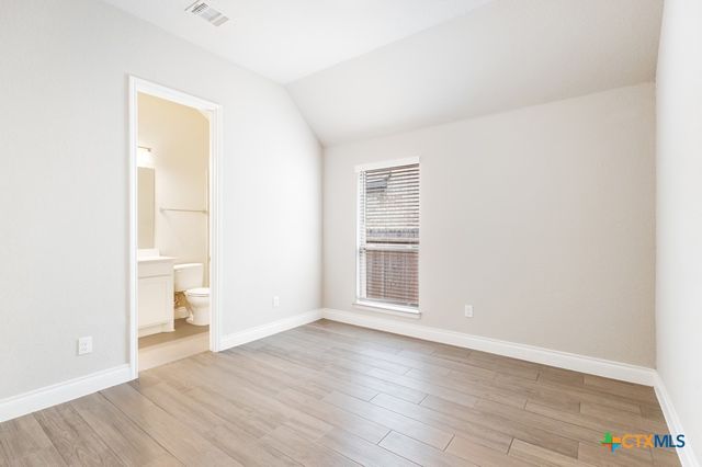 1952 Highland, Seguin, TX 78155