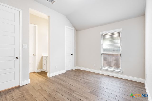 1952 Highland, Seguin, TX 78155